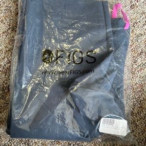 FIGS NWT Night Sky Yola Skinny